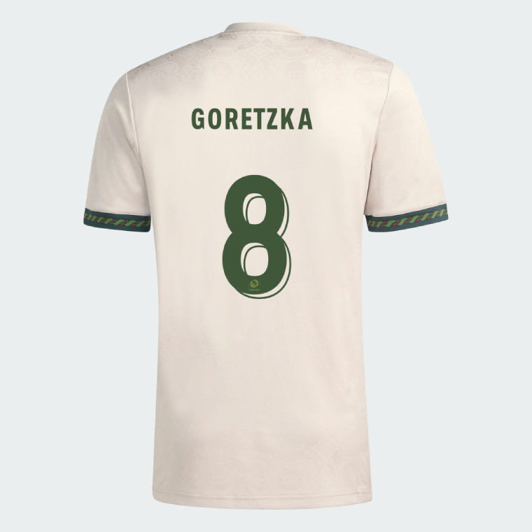 Bayern Munich Oktoberfest GORETZKA 8 Jersey 25-26